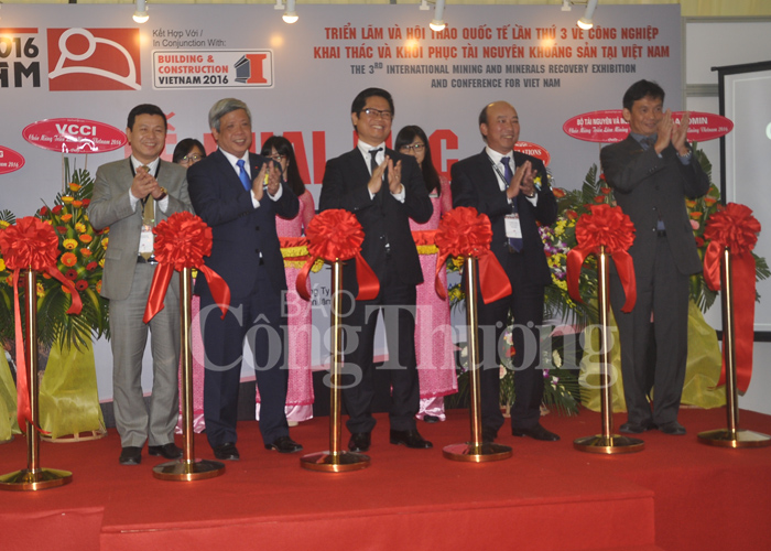 Nghi thức khai mạc triển lãm Mining Vietnam 2016