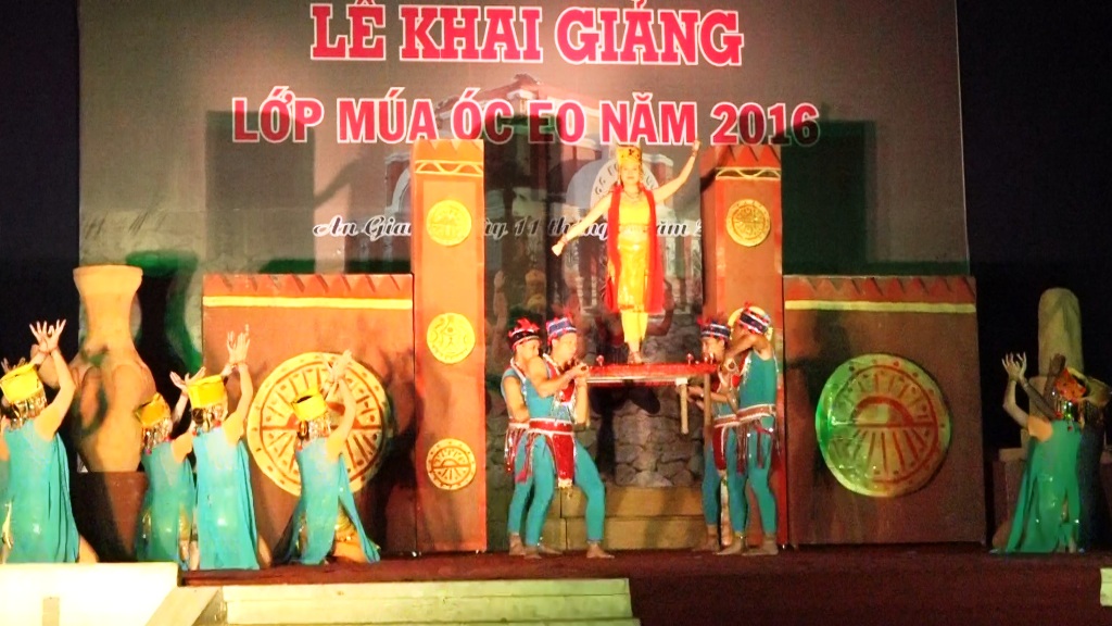Lễ khai giảng lớp múa Óc Eo tại An Giang vào đêm 11/7