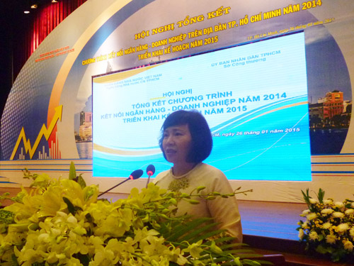 Thứ trưởng Bộ Công Thương Hồ Thị Kim Thoa phát biểu hội nghị